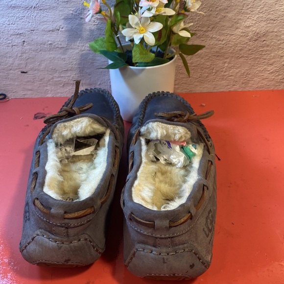 Wos Ugg slippers SZ 9 - Picture 3 of 8